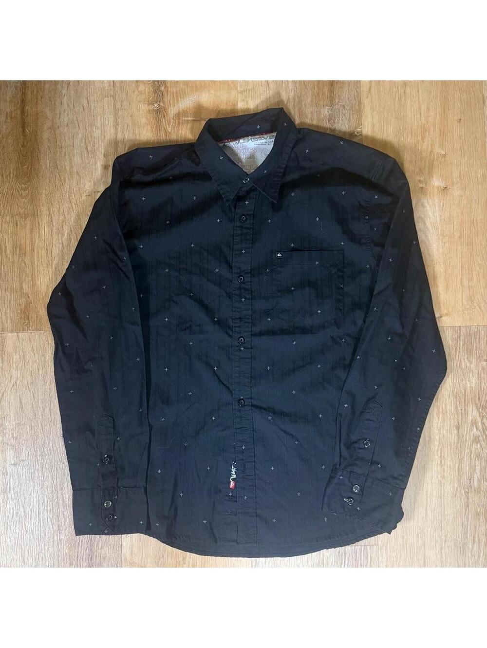 Quiksilver Black & White Accent Button-Up Shirt – Size M
